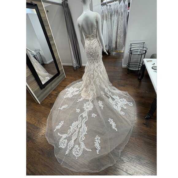 EK1221 - Picture 2 of 2